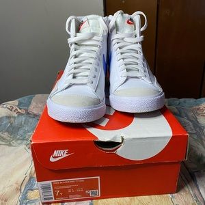 Nike Blazer Mid 77 Vintage Mismatched Swoop